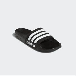 Men's Adidas Adilette Shower Slides - US 6 / Core Black / Cloud White